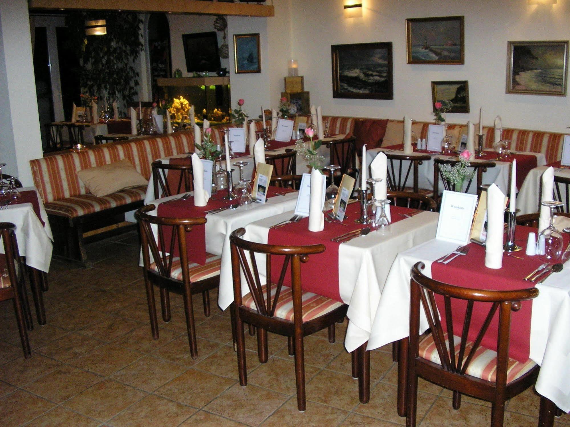 Hotel Belvedere Rostock Buitenkant foto
